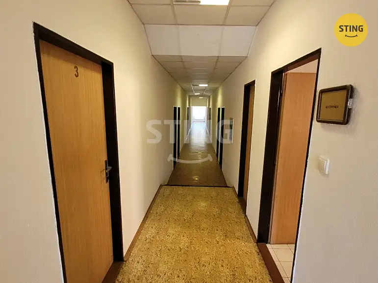 Pronájem kanceláře 13 m², Třinec – náhled fotky 2
