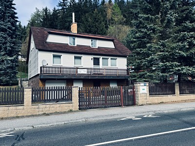Prodej  rodinného domu 200 m², pozemek 1 312 m²