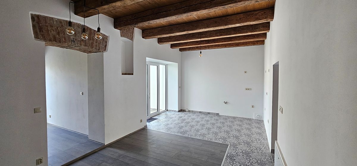 Pronájem bytu 3+kk 85 m² – fotografie 2
