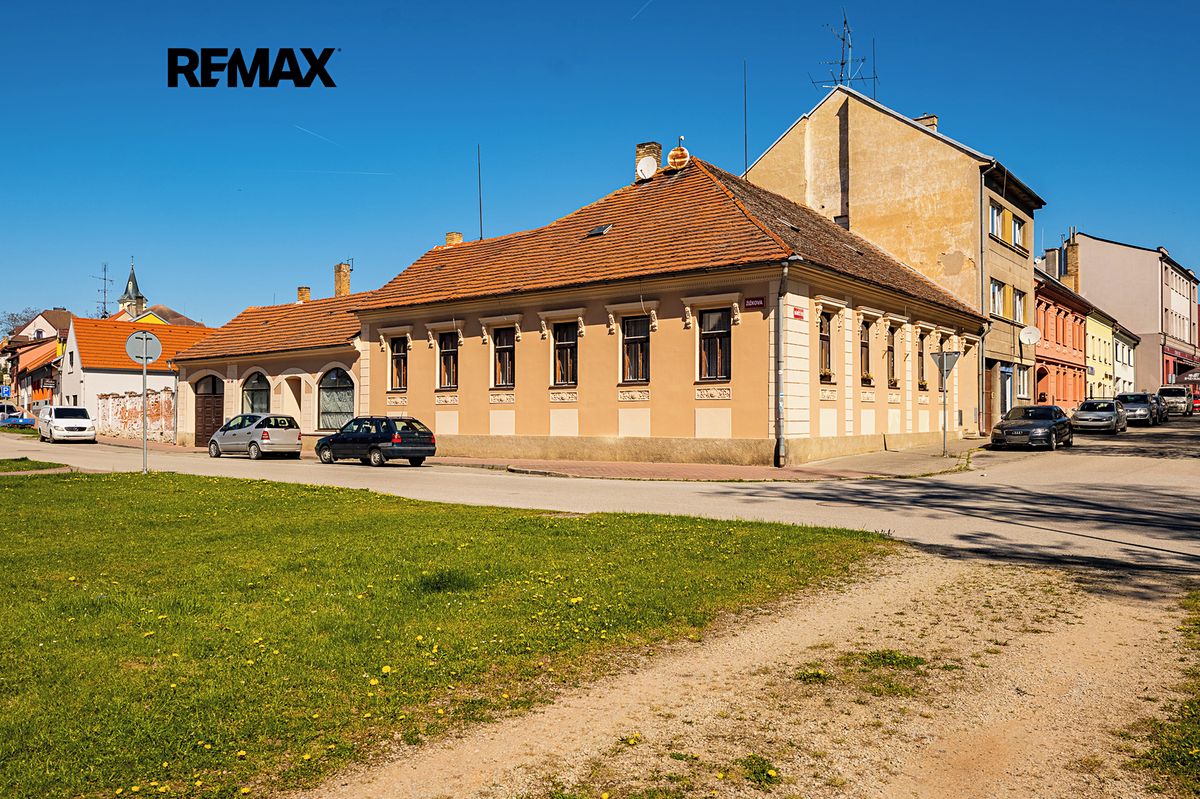 Prodej rodinného domu 237 m², pozemek 820 m²