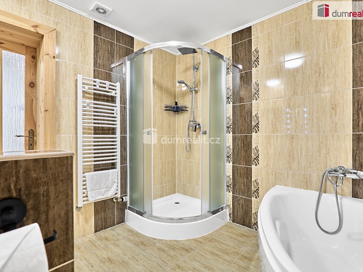 Будинок на продаж, 180 м² (13 з 28)