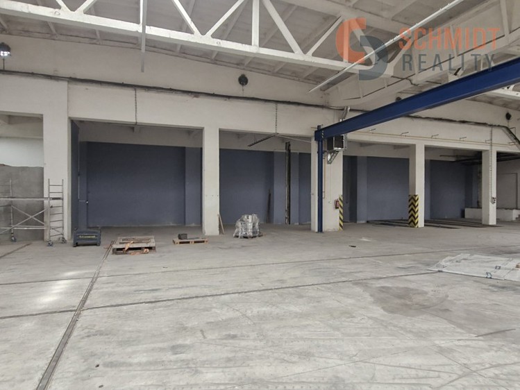 Pronájem komerčního prostoru, 1 300 m² (4 z 11)