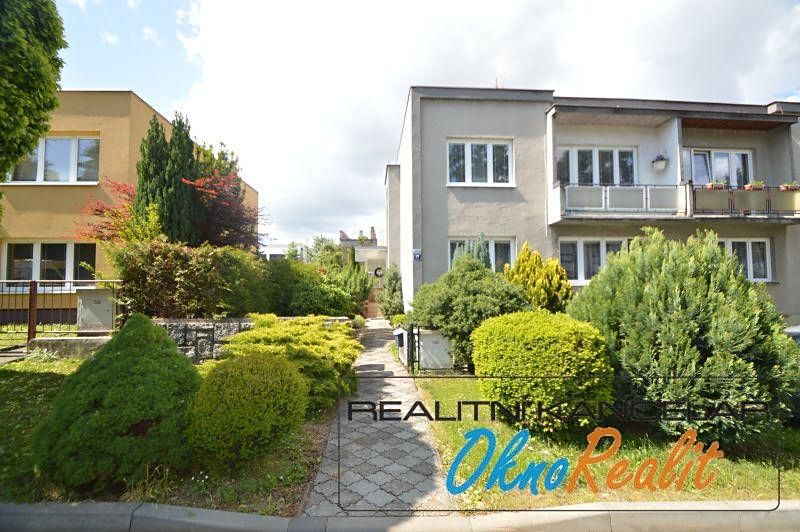 Prodej rodinného domu 212 m², pozemek 363 m² – fotografie 3