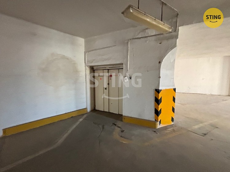 Pronájem komerčního prostoru, 566 m² (11 z 13)