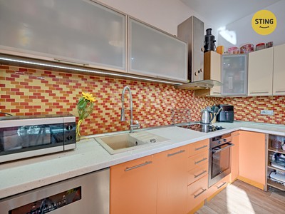 Prodej  rodinného domu 160 m², pozemek 189 m² — photo 2