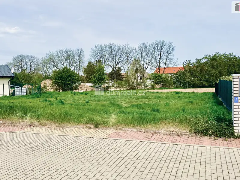Prodej stavebního pozemku 1025 m², Červený Újezd – náhled fotky 1