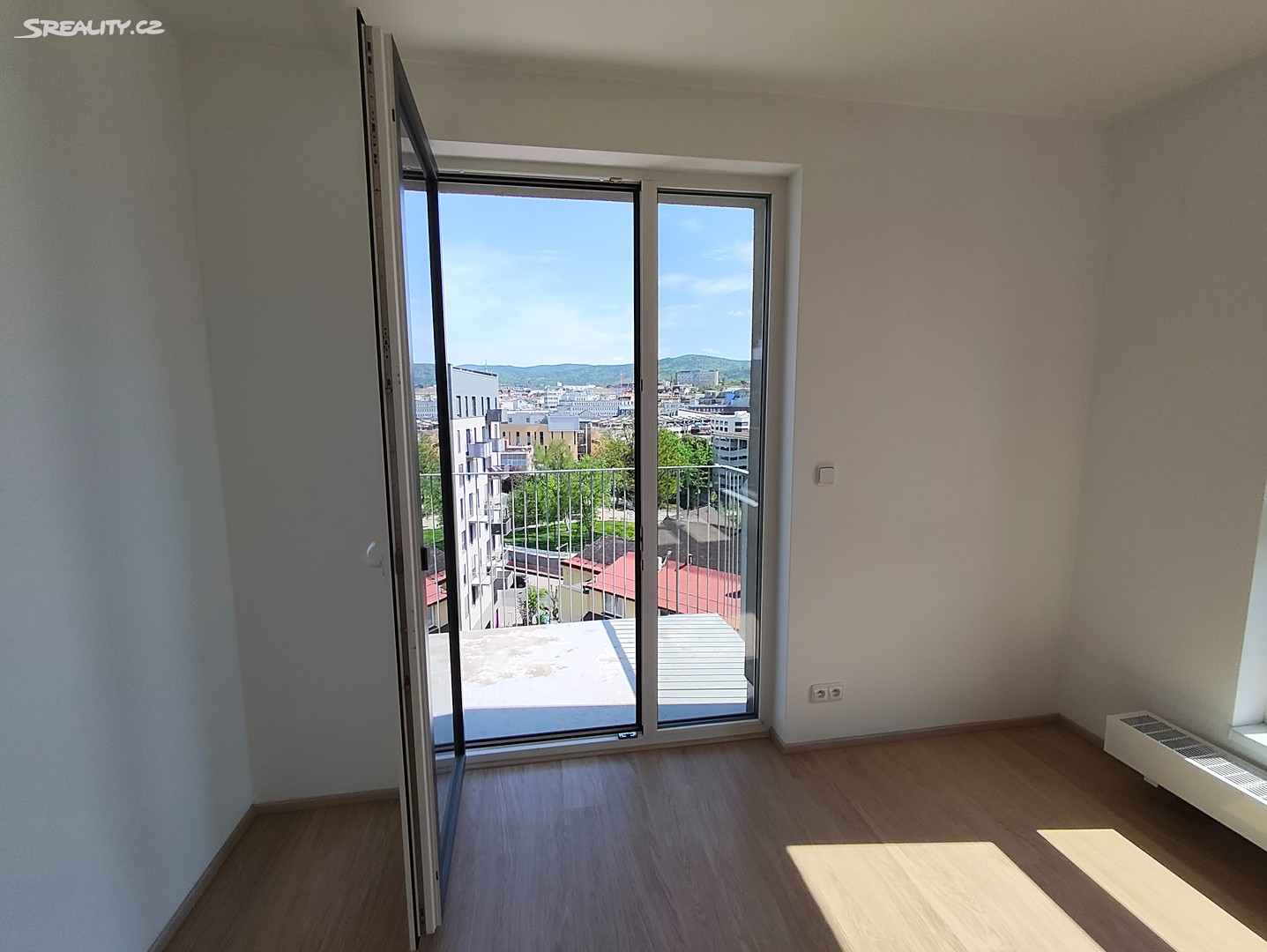 Pronájem bytu 2+kk 58 m² (Jednopodlažní) – pohled 4
