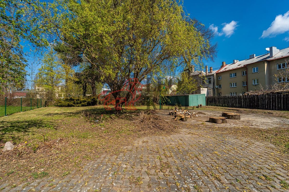 Prodej stavebního pozemku 900 m² – fotografie 2