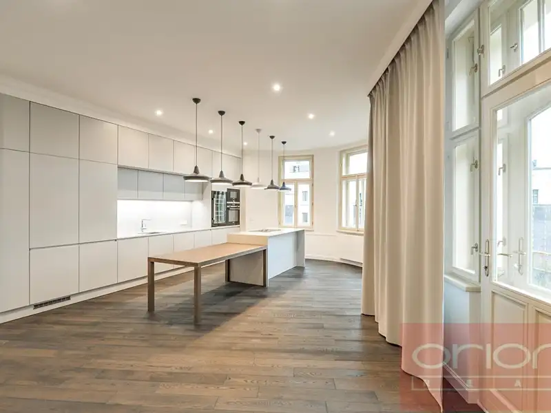 Pronájem bytu 4+kk 167 m², Praha – náhled fotky 2