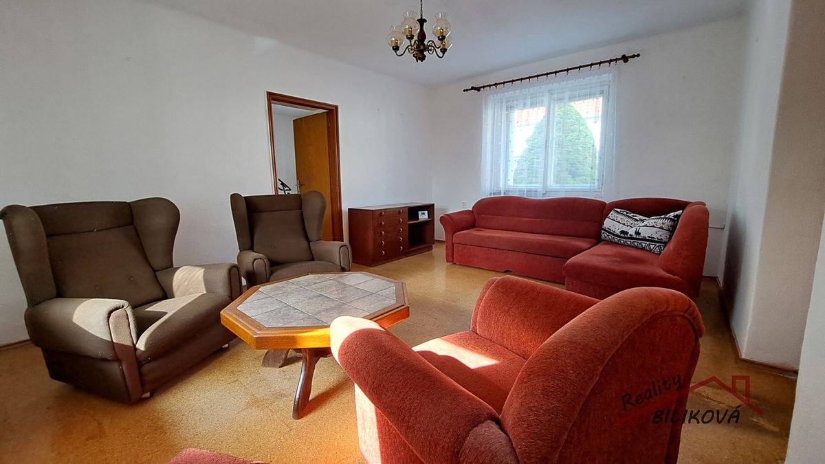 Prodej rodinného domu 107 m², pozemek 553 m² – fotografie 3