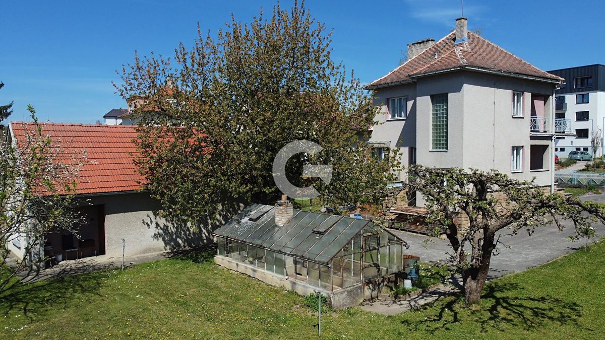 Prodej rodinného domu 122 m², pozemek 1039 m² – fotografie 3