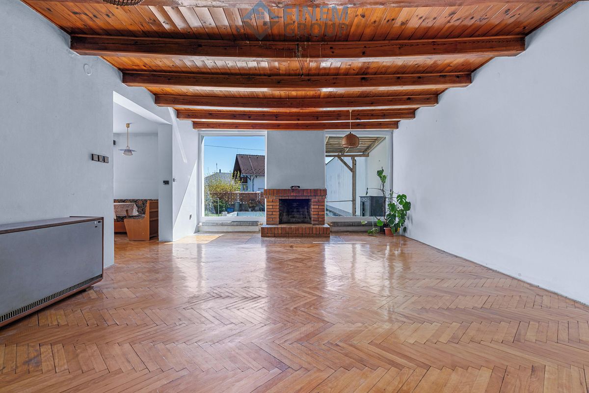 Prodej rodinného domu 189 m², pozemek 394 m² – fotografie 4