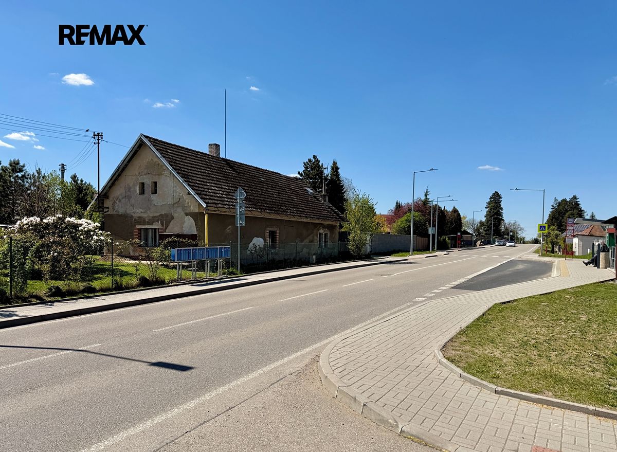 Prodej rodinného domu 204 m², pozemek 374 m² – fotografie 3