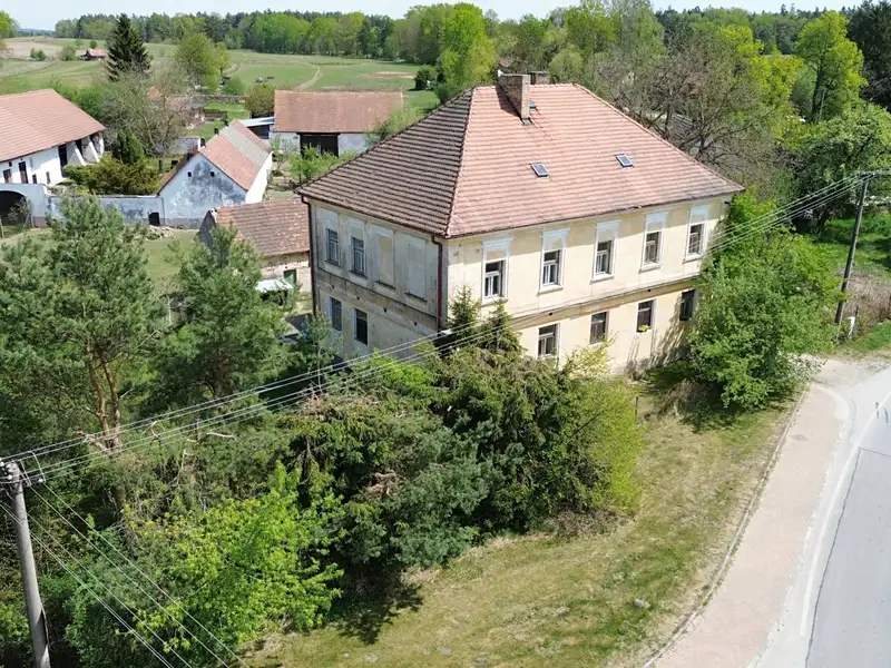 Prodej rodinného domu 240 m², pozemek 605 m², Novosedly nad Nežárkou – náhled fotky 1