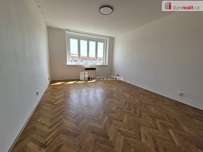 Pronájem bytu 1+kk 27 m²