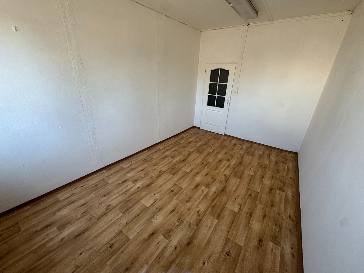 Pronájem komerčního pozemku 4000 m² – fotografie 5