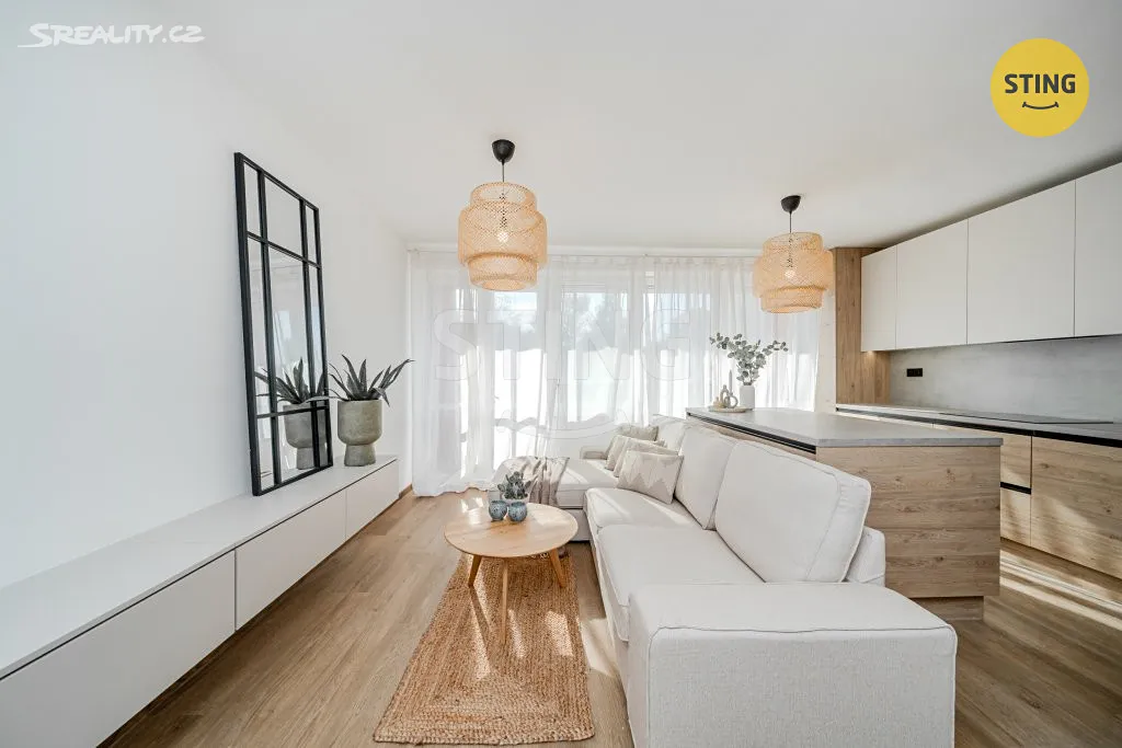 Pronájem bytu 4+kk 68 m² - View 6
