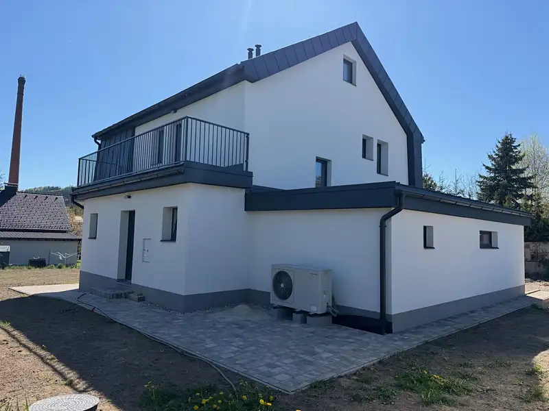 Prodej rodinného domu 340 m², pozemek 873 m², Chrastava – náhled fotky 2