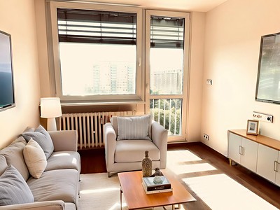 Pronájem bytu 2+kk 48 m² (Jednopodlažní) — photo 3