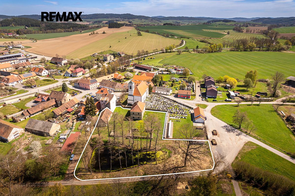 Prodej rodinného domu 415 m², pozemek 4660 m² – fotografie 4