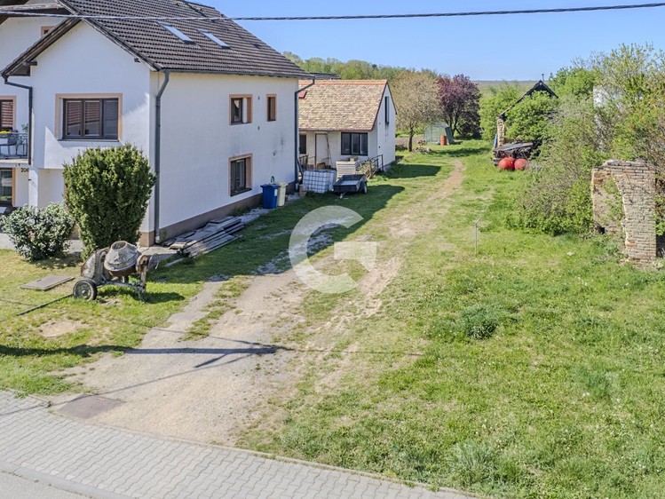 Grundstück zum Kauf, 728 m² (2 von 8)