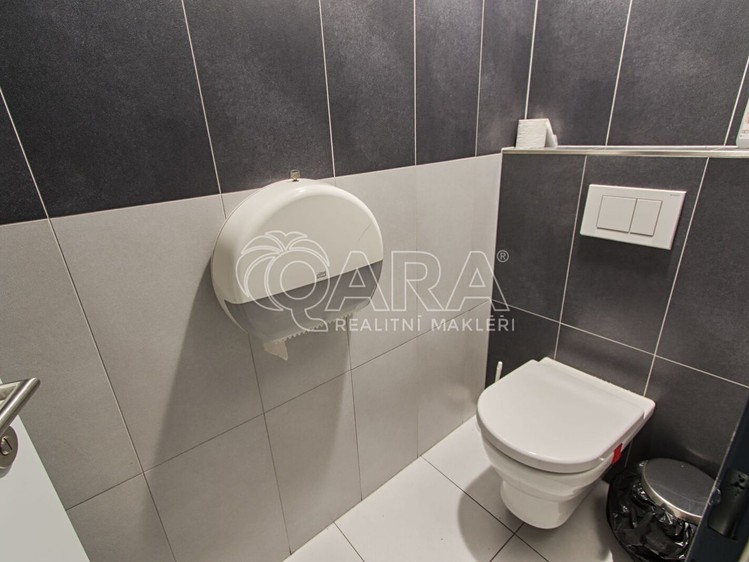 Комерційне приміщення в оренду, 350 м² (24 з 26)