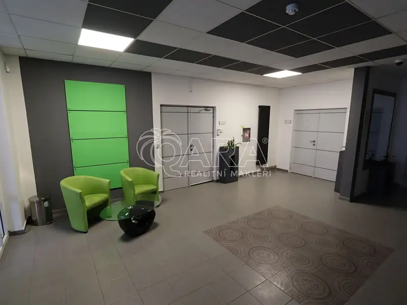 Pronájem kanceláře 27 m², Praha – náhled fotky 1