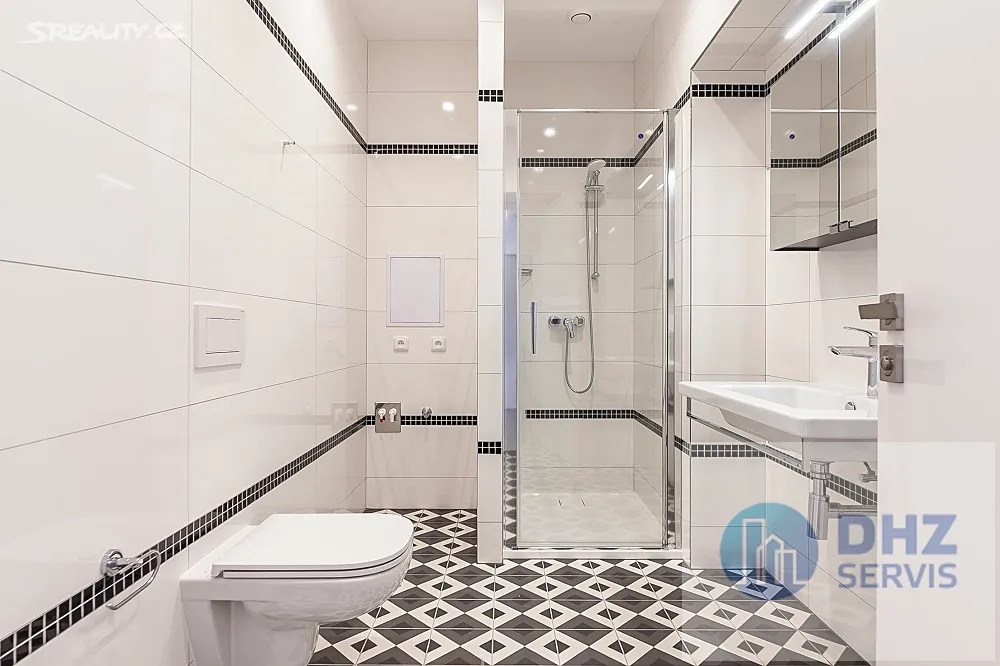Pronájem bytu 2+kk 36 m² – pohled 3