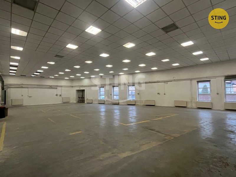 Pronájem skladového prostoru 605 m² – fotografie 2