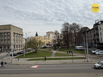 Pronájem bytu 3+1 117 m² — photo 2