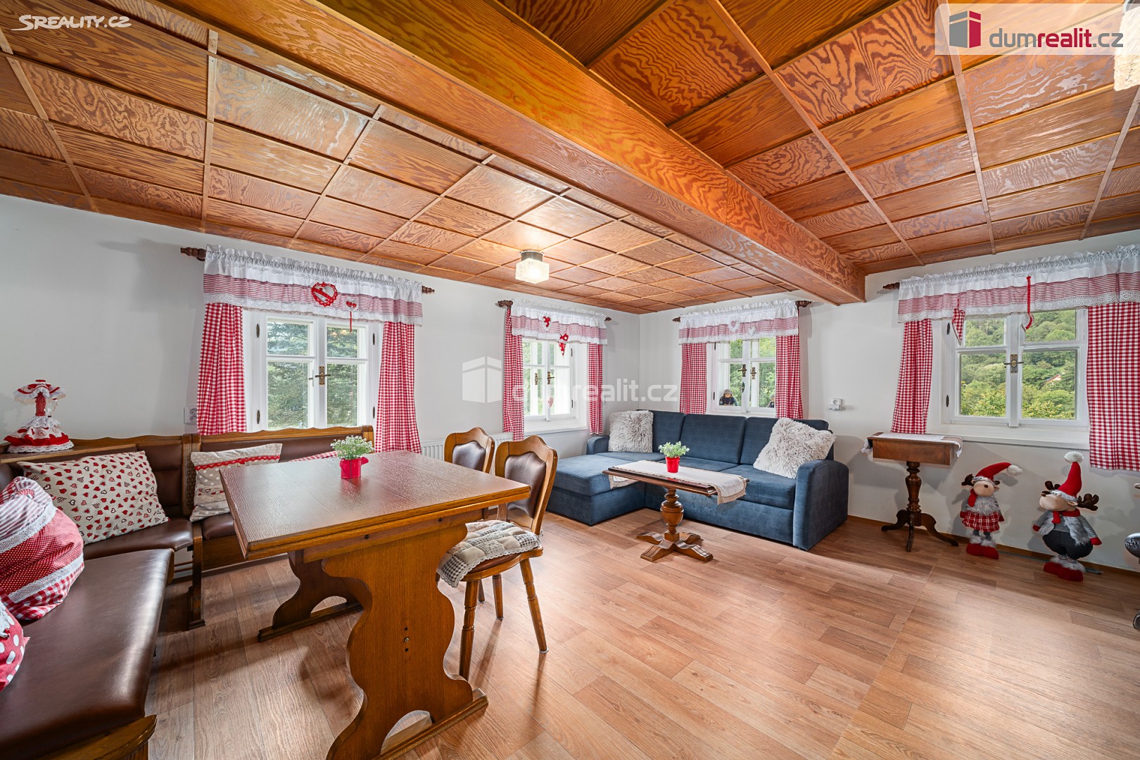 Prodej  chalupy 460 m², pozemek 1 070 m² – pohled 4