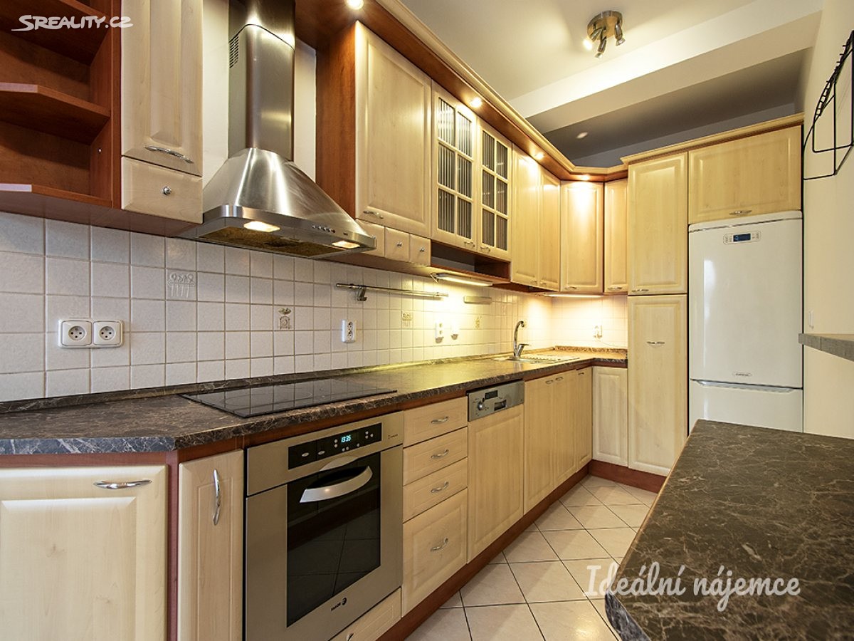 Pronájem bytu 3+kk 70 m², Praha