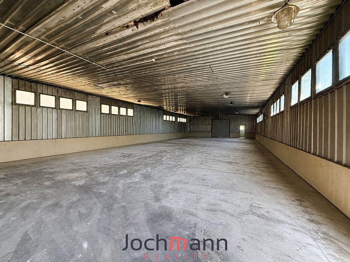Pronájem skladového prostoru 450 m² – fotografie 3