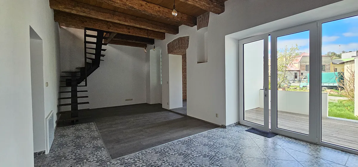 Pronájem bytu 3+kk 163 m²