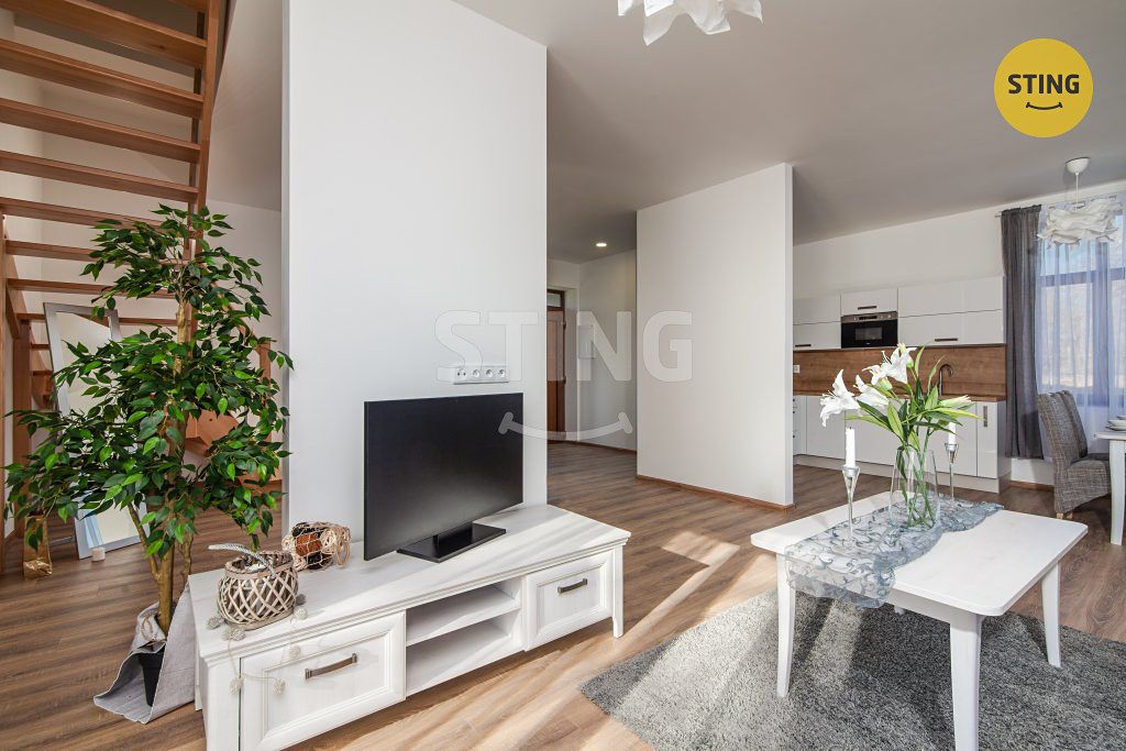 Prodej rodinného domu 106 m², pozemek 855 m² – fotografie 4