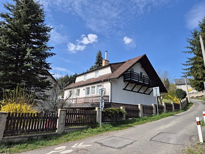 Prodej  rodinného domu 200 m², pozemek 1 312 m² — photo 2
