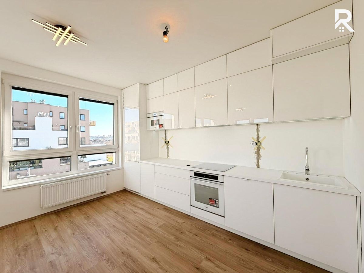 Pronájem bytu 3+kk 75 m²