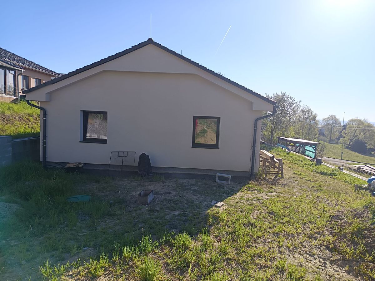 Prodej rodinného domu 113 m², pozemek 1015 m² – fotografie 2