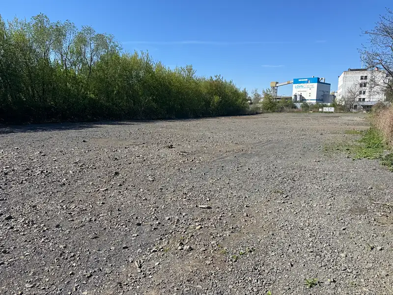 Pronájem komerčního pozemku 4000 m², Lovosice – náhled fotky 3
