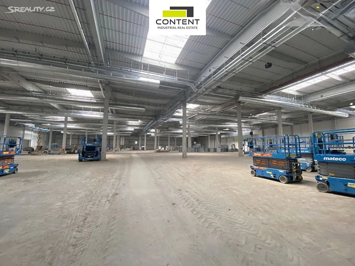 Pronájem výrobní haly, prostoru 2354 m² - Więcej