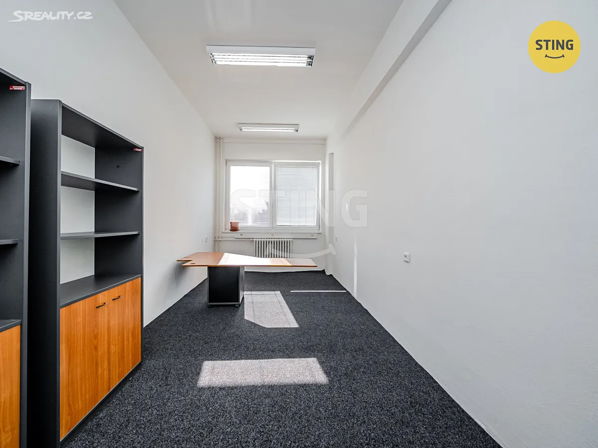 Pronájem kanceláře 13 m² - Widok 2
