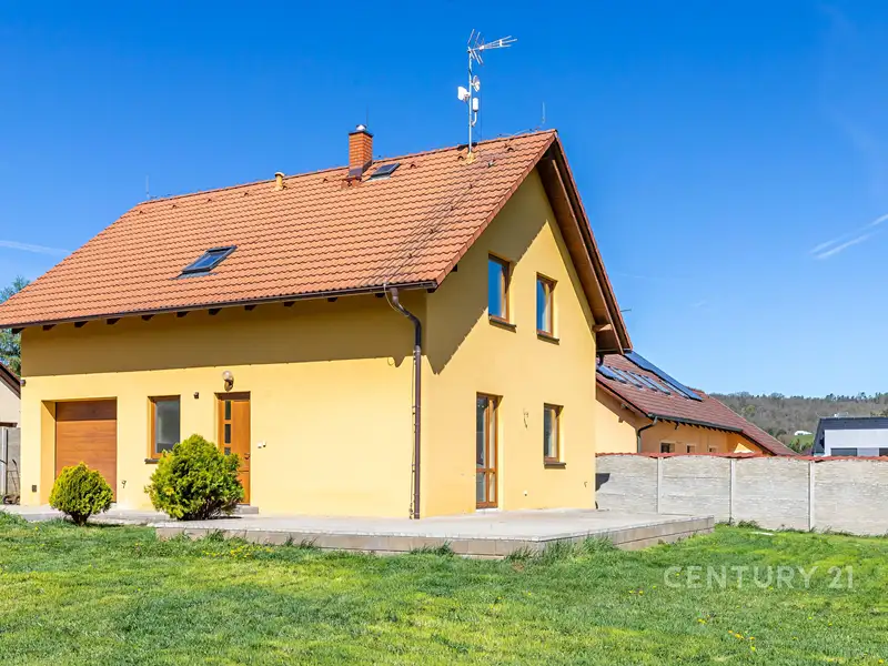 Prodej rodinného domu 137 m², pozemek 889 m², Trubín – náhled fotky 1
