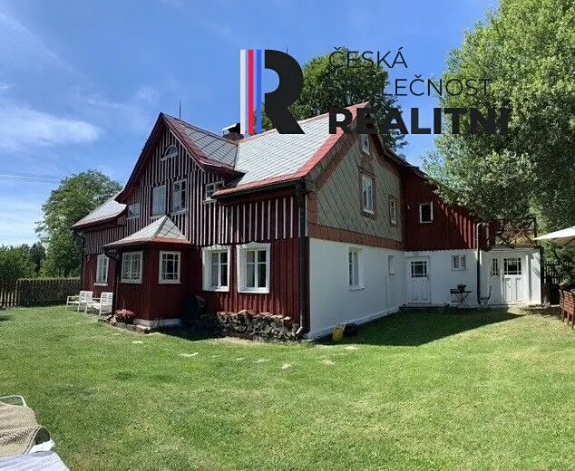 Prodej rodinného domu 180 m², pozemek 1133 m²