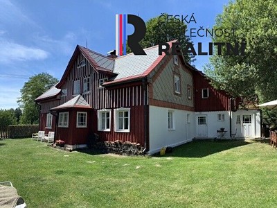 Prodej  rodinného domu 180 m², pozemek 1 133 m²