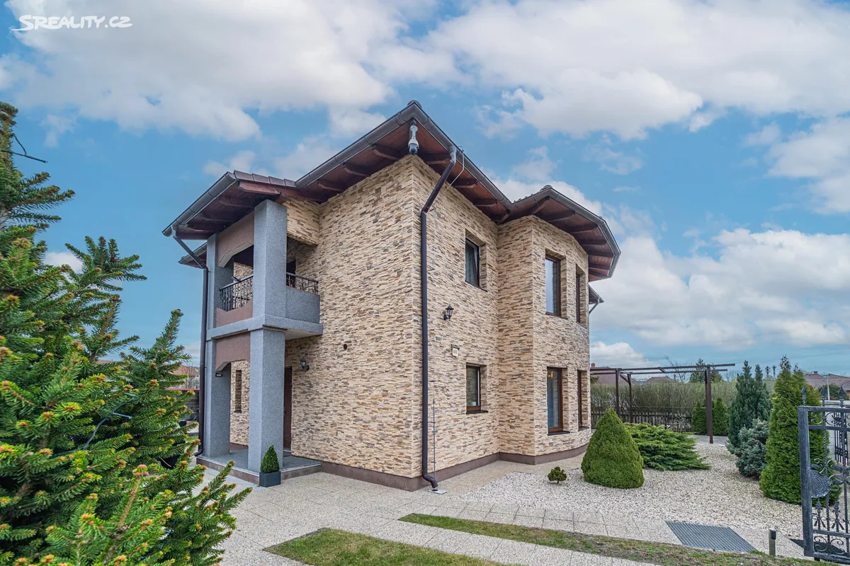 Prodej rodinného domu 172 m², pozemek 617 m², Přezletice