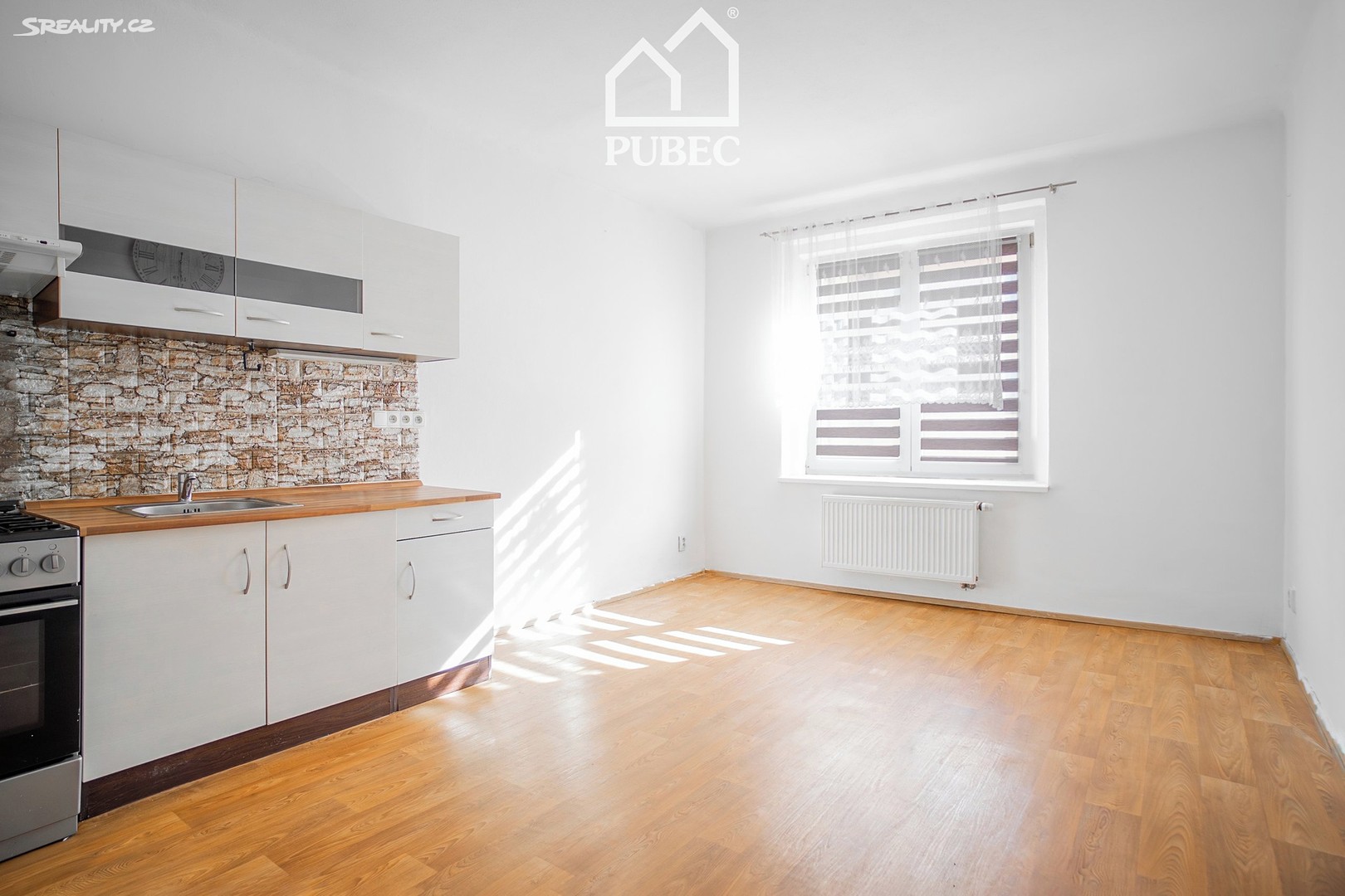 Pronájem bytu 1+1 48 m² - Widok 4