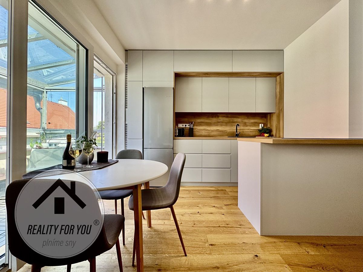 Pronájem bytu 2+kk 53 m²