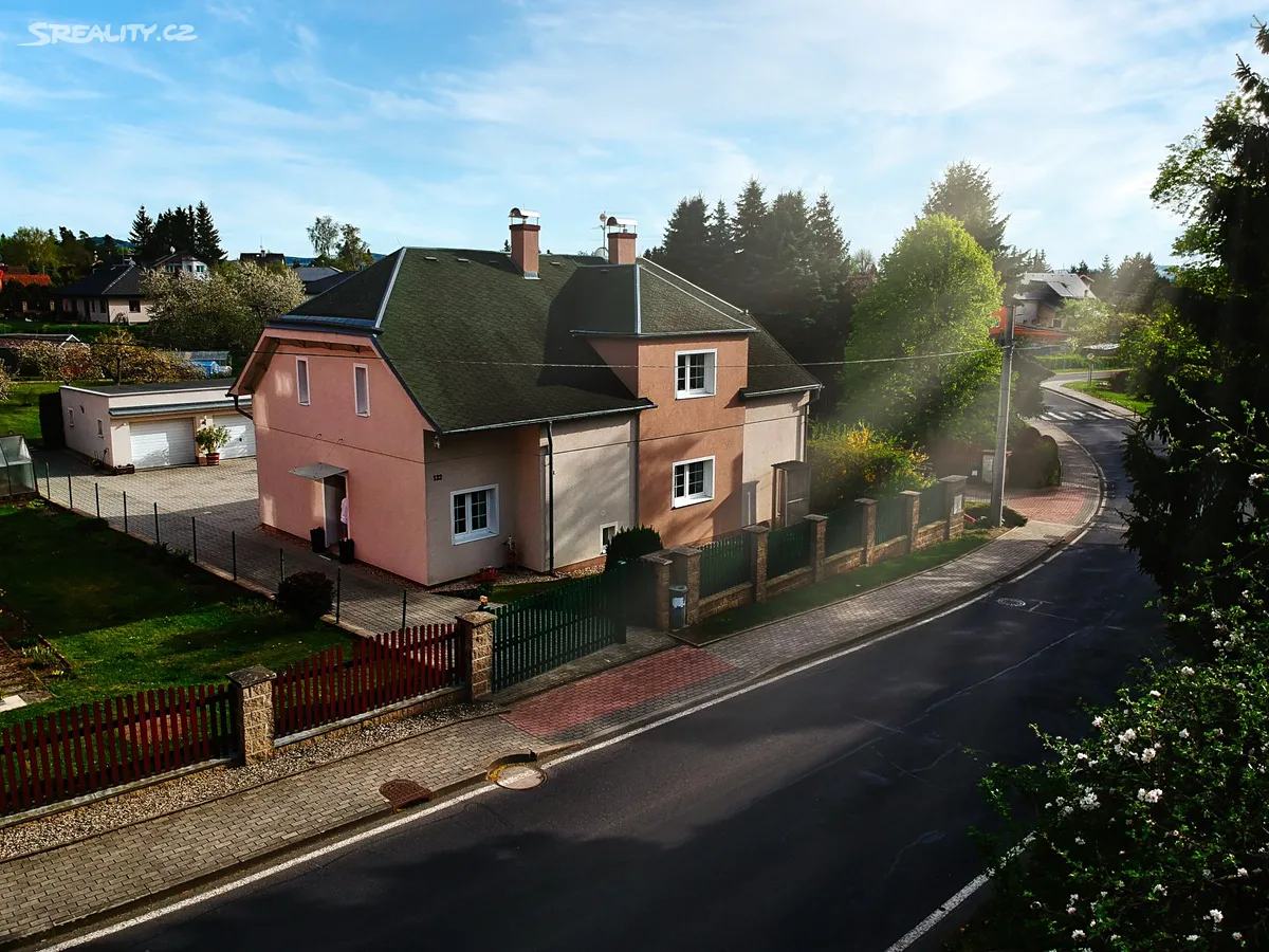 Prodej rodinného domu 194 m², pozemek 1364 m²