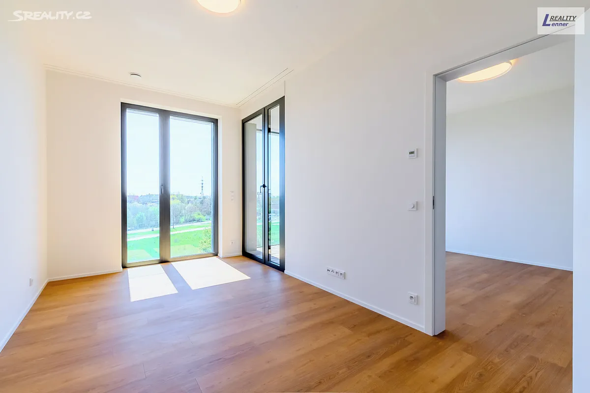 Pronájem bytu 2+kk 59 m² - Widok 4