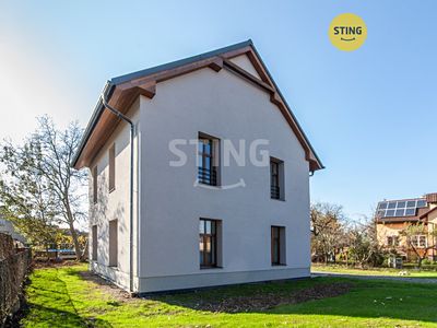 Prodej rodinného domu 106 m², pozemek 855 m²